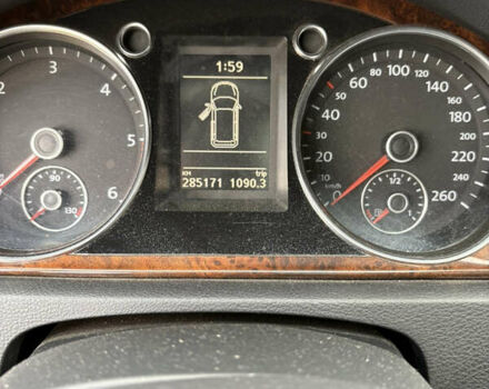 Серый Фольксваген Пассат, объемом двигателя 1.97 л и пробегом 285 тыс. км за 10900 $, фото 8 на Automoto.ua