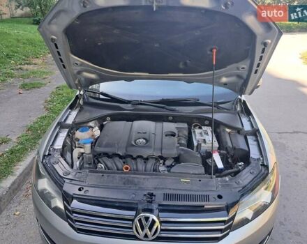 Серый Фольксваген Пассат, объемом двигателя 2.5 л и пробегом 222 тыс. км за 9999 $, фото 9 на Automoto.ua