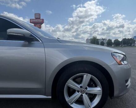 Серый Фольксваген Пассат, объемом двигателя 2.5 л и пробегом 186 тыс. км за 11200 $, фото 5 на Automoto.ua