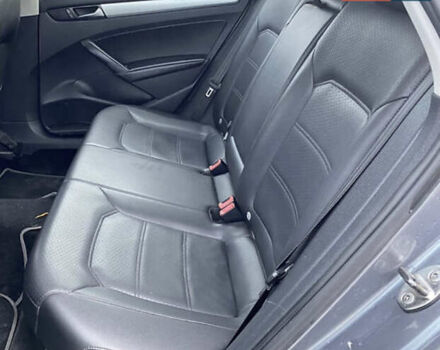 Серый Фольксваген Пассат, объемом двигателя 2.5 л и пробегом 290 тыс. км за 8700 $, фото 10 на Automoto.ua