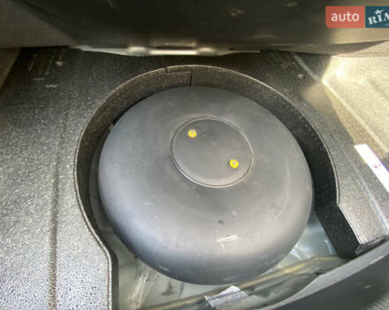 Сірий Фольксваген Пассат, об'ємом двигуна 2.48 л та пробігом 226 тис. км за 11000 $, фото 8 на Automoto.ua