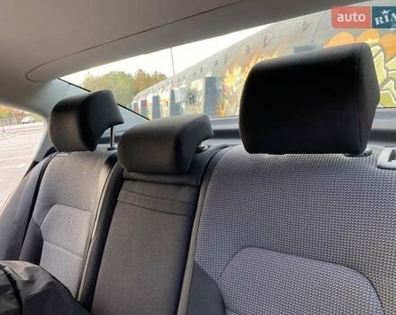 Сірий Фольксваген Пассат, об'ємом двигуна 1.6 л та пробігом 323 тис. км за 8000 $, фото 13 на Automoto.ua