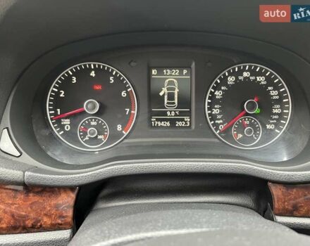 Серый Фольксваген Пассат, объемом двигателя 2.5 л и пробегом 180 тыс. км за 12000 $, фото 15 на Automoto.ua