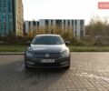 Серый Фольксваген Пассат, объемом двигателя 2.5 л и пробегом 140 тыс. км за 9900 $, фото 4 на Automoto.ua