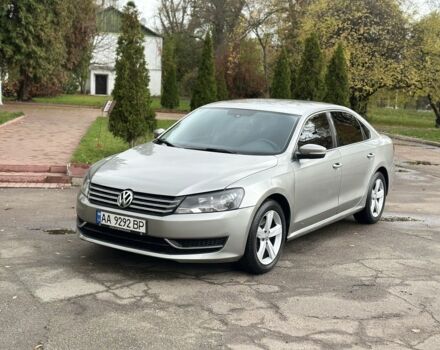 Фольксваген Пассат 2012 у Києві на Automoto.ua Сірий Фольксваген Пассат, об'ємом двигуна 2.5 л та пробігом 199 тис. км за 8299 $, фото 3 на Automoto.ua