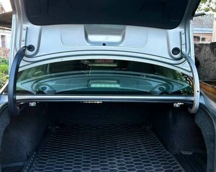 Серый Фольксваген Пассат, объемом двигателя 2.5 л и пробегом 251 тыс. км за 10999 $, фото 27 на Automoto.ua