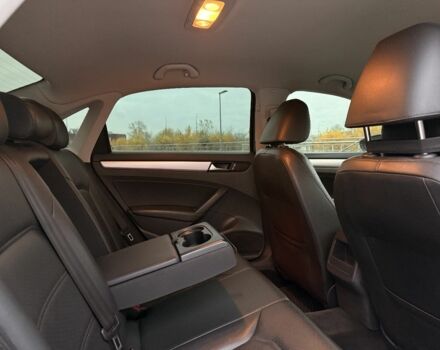 Серый Фольксваген Пассат, объемом двигателя 2.5 л и пробегом 280 тыс. км за 10000 $, фото 7 на Automoto.ua