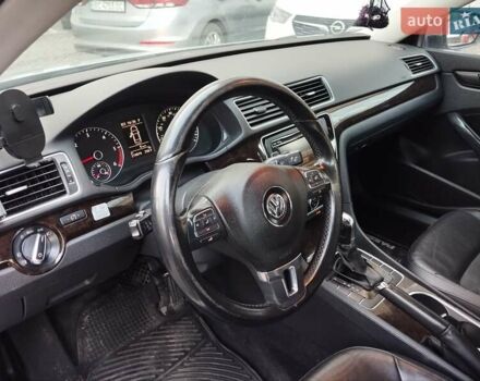 Серый Фольксваген Пассат, объемом двигателя 1.97 л и пробегом 219 тыс. км за 9690 $, фото 33 на Automoto.ua