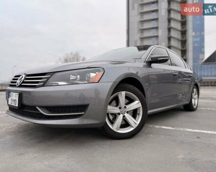 Серый Фольксваген Пассат, объемом двигателя 2.5 л и пробегом 280 тыс. км за 10300 $, фото 5 на Automoto.ua