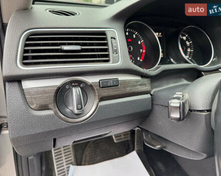 Сірий Фольксваген Пассат, об'ємом двигуна 2.5 л та пробігом 253 тис. км за 10490 $, фото 15 на Automoto.ua