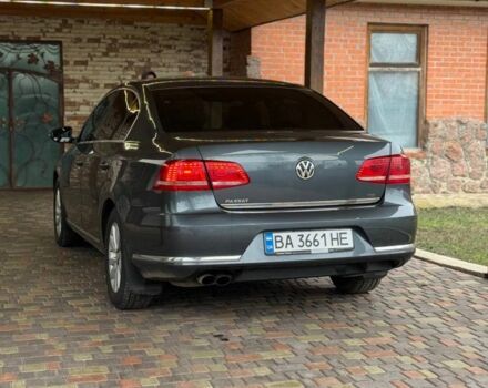 Серый Фольксваген Пассат, объемом двигателя 1.8 л и пробегом 220 тыс. км за 9500 $, фото 2 на Automoto.ua