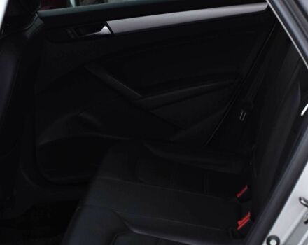 Сірий Фольксваген Пассат, об'ємом двигуна 2.5 л та пробігом 241 тис. км за 8790 $, фото 17 на Automoto.ua