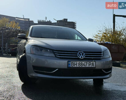 Сірий Фольксваген Пассат, об'ємом двигуна 2.48 л та пробігом 263 тис. км за 9000 $, фото 4 на Automoto.ua