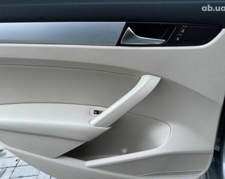 Серый Фольксваген Пассат, объемом двигателя 2.5 л и пробегом 156 тыс. км за 10990 $, фото 12 на Automoto.ua