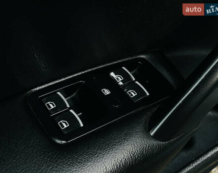 Серый Фольксваген Пассат, объемом двигателя 2.5 л и пробегом 254 тыс. км за 8700 $, фото 11 на Automoto.ua