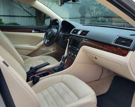 Серый Фольксваген Пассат, объемом двигателя 1.97 л и пробегом 231 тыс. км за 12000 $, фото 6 на Automoto.ua