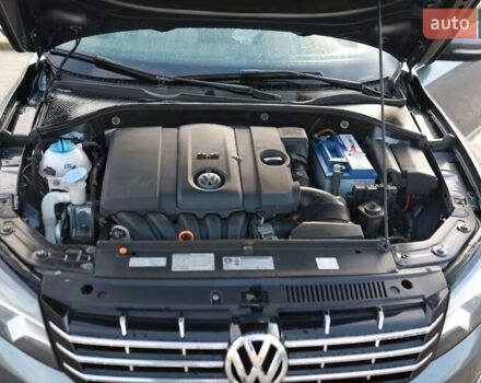 Серый Фольксваген Пассат, объемом двигателя 2.5 л и пробегом 140 тыс. км за 9900 $, фото 27 на Automoto.ua