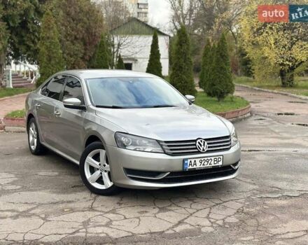 Фольксваген Пассат 2012 у Києві на Automoto.ua Сірий Фольксваген Пассат, об'ємом двигуна 2.5 л та пробігом 205 тис. км за 8299 $, фото 1 на Automoto.ua