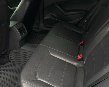 Сірий Фольксваген Пассат, об'ємом двигуна 2.5 л та пробігом 245 тис. км за 10600 $, фото 18 на Automoto.ua