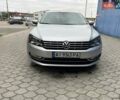Серый Фольксваген Пассат, объемом двигателя 2.5 л и пробегом 180 тыс. км за 12000 $, фото 1 на Automoto.ua