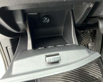 Серый Фольксваген Пассат, объемом двигателя 2.5 л и пробегом 294 тыс. км за 10200 $, фото 12 на Automoto.ua