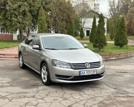 Фольксваген Пассат 2012 у Києві на Automoto.ua Сірий Фольксваген Пассат, об'ємом двигуна 2.5 л та пробігом 199 тис. км за 8299 $, фото 1 на Automoto.ua