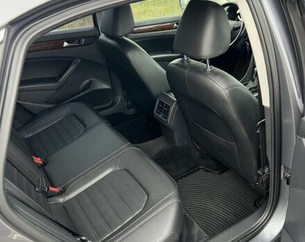 Серый Фольксваген Пассат, объемом двигателя 2.5 л и пробегом 159 тыс. км за 10800 $, фото 11 на Automoto.ua