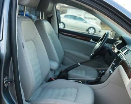 Серый Фольксваген Пассат, объемом двигателя 2.5 л и пробегом 140 тыс. км за 9900 $, фото 29 на Automoto.ua