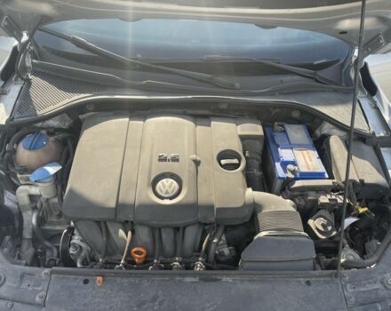 Серый Фольксваген Пассат, объемом двигателя 2.5 л и пробегом 230 тыс. км за 8900 $, фото 7 на Automoto.ua