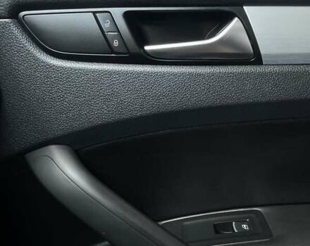 Серый Фольксваген Пассат, объемом двигателя 2.5 л и пробегом 186 тыс. км за 11200 $, фото 22 на Automoto.ua