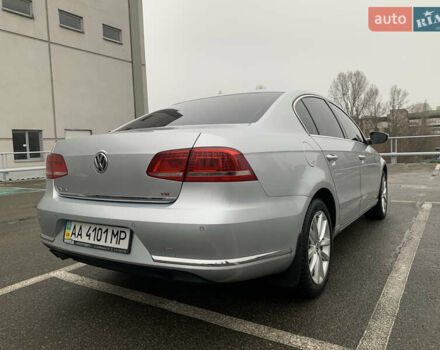 Серый Фольксваген Пассат, объемом двигателя 1.8 л и пробегом 351 тыс. км за 8500 $, фото 4 на Automoto.ua