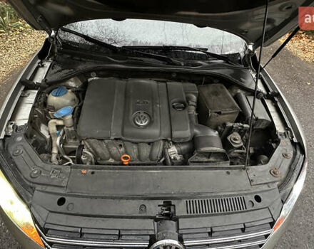 Серый Фольксваген Пассат, объемом двигателя 2.48 л и пробегом 310 тыс. км за 9000 $, фото 18 на Automoto.ua