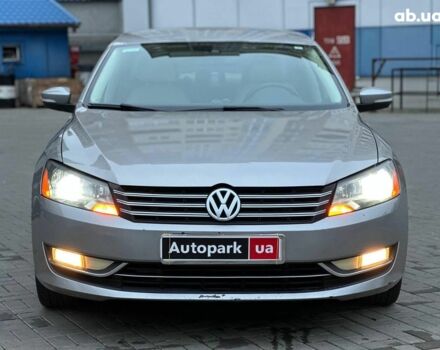 Серый Фольксваген Пассат, объемом двигателя 2.5 л и пробегом 156 тыс. км за 10990 $, фото 1 на Automoto.ua