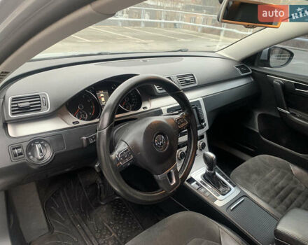 Серый Фольксваген Пассат, объемом двигателя 1.8 л и пробегом 351 тыс. км за 8500 $, фото 12 на Automoto.ua