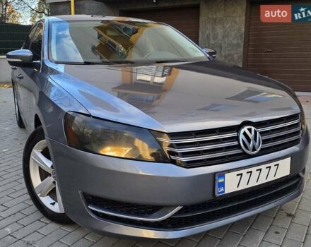 Серый Фольксваген Пассат, объемом двигателя 2.5 л и пробегом 241 тыс. км за 7450 $, фото 15 на Automoto.ua