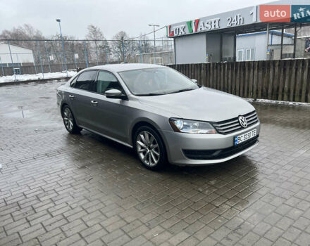 Серый Фольксваген Пассат, объемом двигателя 2.48 л и пробегом 220 тыс. км за 9600 $, фото 4 на Automoto.ua