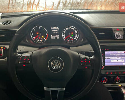 Сірий Фольксваген Пассат, об'ємом двигуна 2 л та пробігом 185 тис. км за 16000 $, фото 4 на Automoto.ua