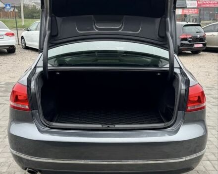 Серый Фольксваген Пассат, объемом двигателя 2 л и пробегом 230 тыс. км за 11900 $, фото 5 на Automoto.ua