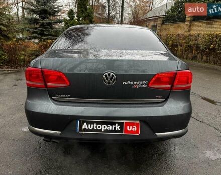 Сірий Фольксваген Пассат, об'ємом двигуна 1.8 л та пробігом 249 тис. км за 9390 $, фото 7 на Automoto.ua