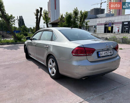 Серый Фольксваген Пассат, объемом двигателя 2.5 л и пробегом 266 тыс. км за 9500 $, фото 4 на Automoto.ua