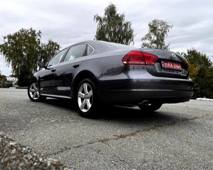 Серый Фольксваген Пассат, объемом двигателя 2.5 л и пробегом 195 тыс. км за 10700 $, фото 7 на Automoto.ua