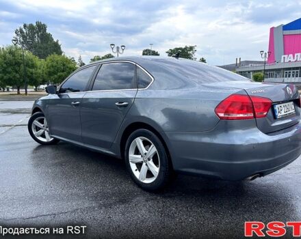 Серый Фольксваген Пассат, объемом двигателя 2.5 л и пробегом 226 тыс. км за 10500 $, фото 2 на Automoto.ua