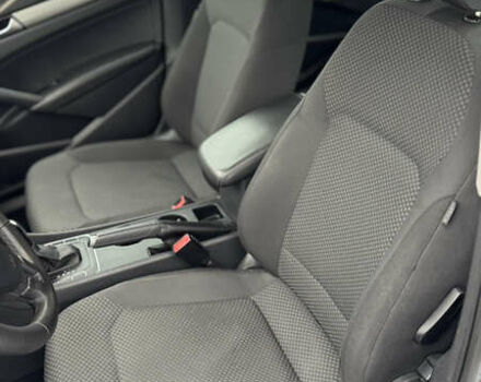 Серый Фольксваген Пассат, объемом двигателя 2.5 л и пробегом 290 тыс. км за 8900 $, фото 19 на Automoto.ua