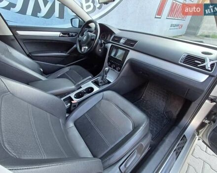 Серый Фольксваген Пассат, объемом двигателя 2.5 л и пробегом 222 тыс. км за 9999 $, фото 35 на Automoto.ua