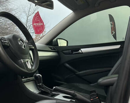 Серый Фольксваген Пассат, объемом двигателя 2.5 л и пробегом 271 тыс. км за 9500 $, фото 27 на Automoto.ua