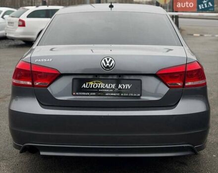 Серый Фольксваген Пассат, объемом двигателя 2.5 л и пробегом 143 тыс. км за 7950 $, фото 4 на Automoto.ua