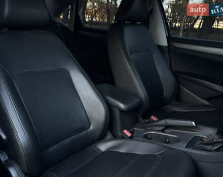 Серый Фольксваген Пассат, объемом двигателя 2.48 л и пробегом 232 тыс. км за 10199 $, фото 10 на Automoto.ua