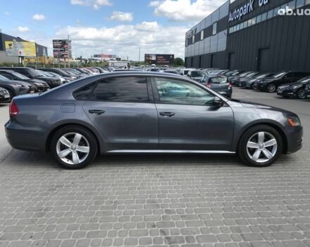 Серый Фольксваген Пассат, объемом двигателя 2.5 л и пробегом 142 тыс. км за 9490 $, фото 5 на Automoto.ua