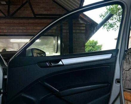 Серый Фольксваген Пассат, объемом двигателя 2.5 л и пробегом 251 тыс. км за 10999 $, фото 21 на Automoto.ua