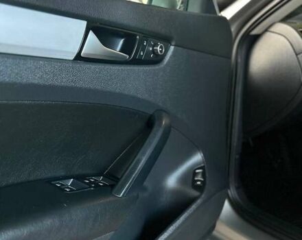 Серый Фольксваген Пассат, объемом двигателя 2.5 л и пробегом 251 тыс. км за 10999 $, фото 22 на Automoto.ua